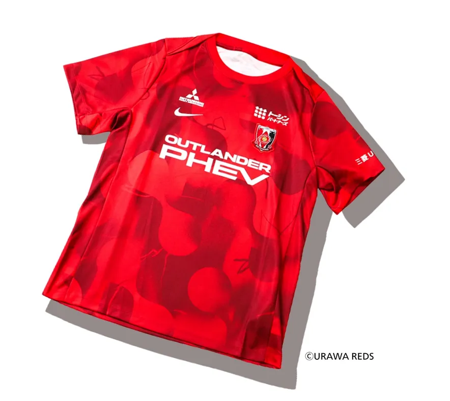 選手のサイン入りプレマッチトップ(Tシャツ)イメージ